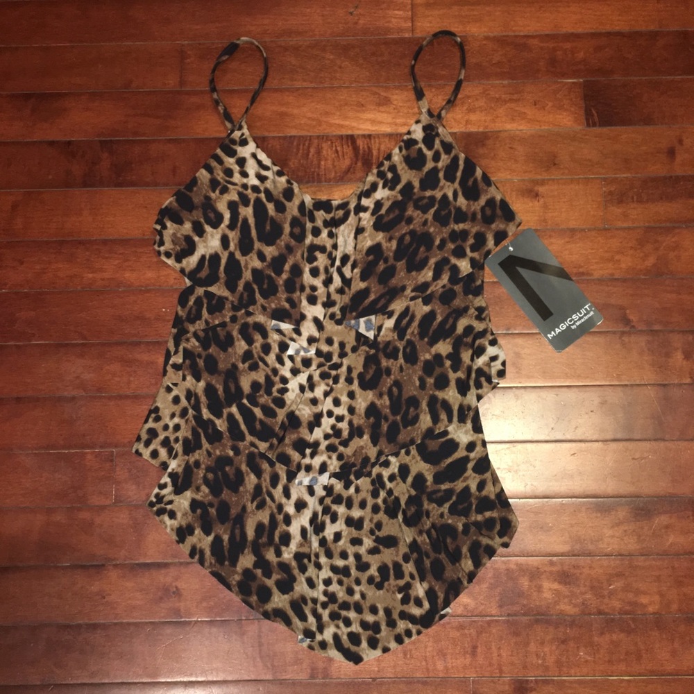 Women’s swim top